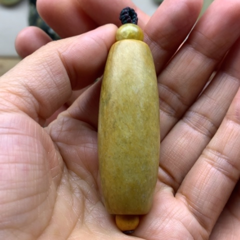 【闪购商品】未镶嵌岫岩河磨玉（透闪石质玉）把件