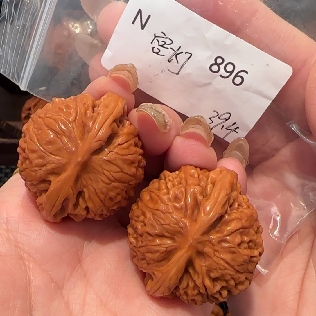 桃核吊坠王****）宫灯39精品