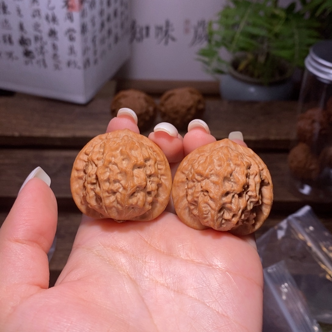 文玩核桃吊坠全品37瓷娃娃精品