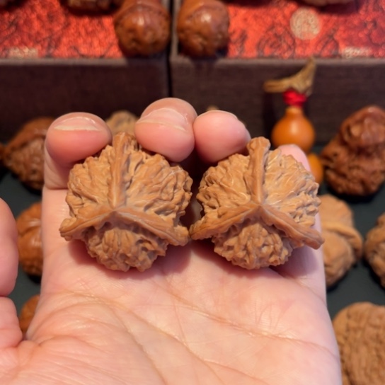 文玩核桃吊坠浪*三棱