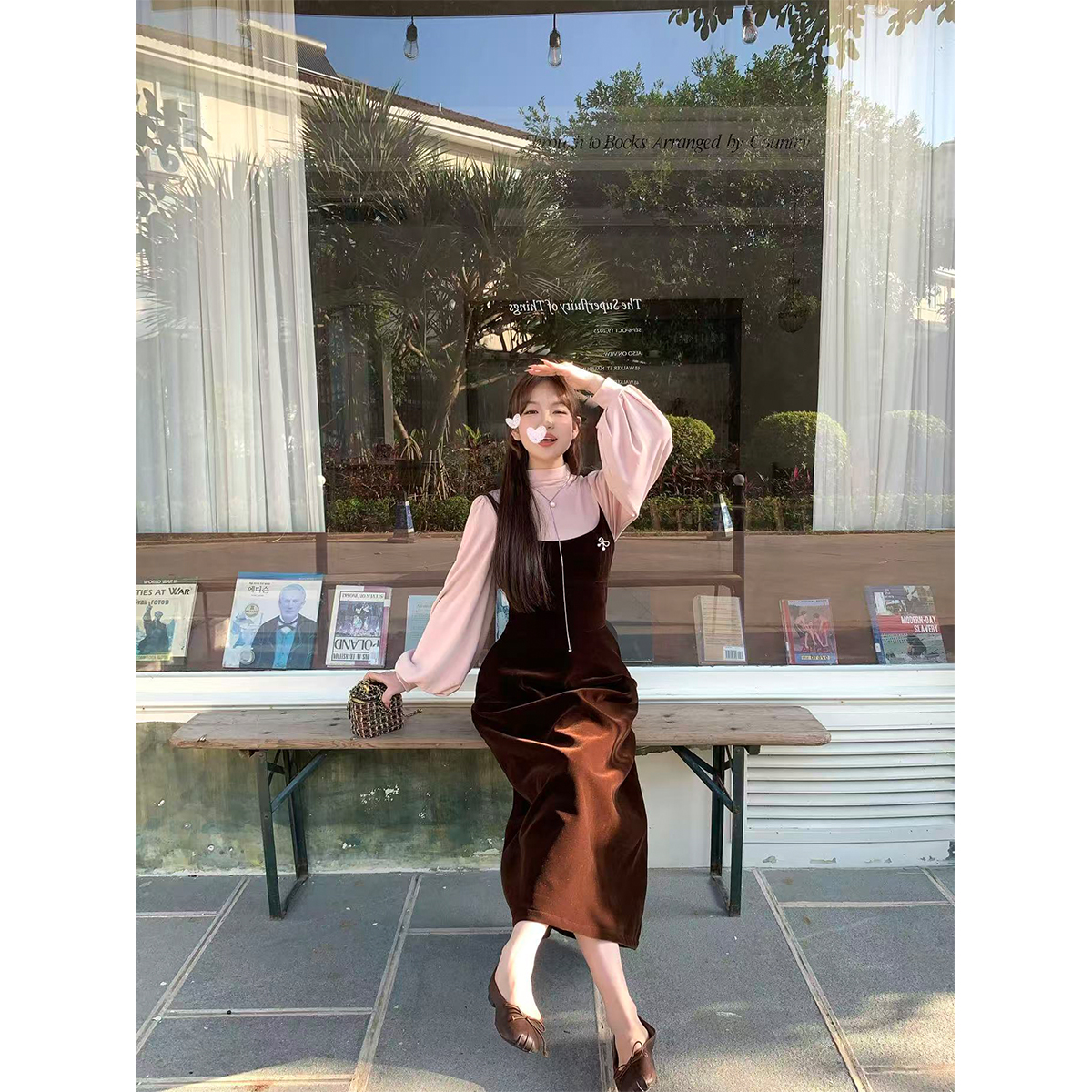 板栗西西【羽光絮语3】法式背带裙子女A字连衣裙秋冬高级感C051140