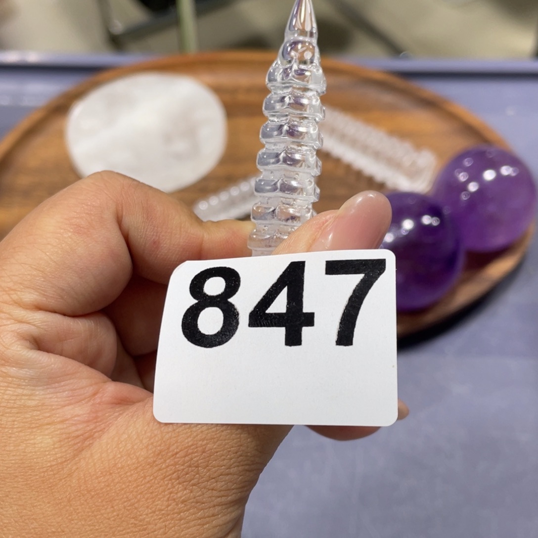 苗***妍未镶嵌水晶大型摆件（非配饰）847