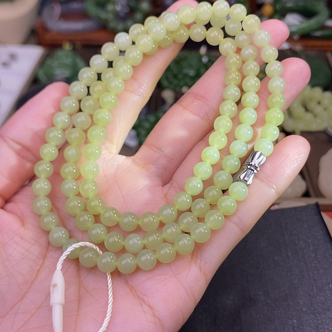 和田玉黄口珠串清货价约6MM未镶嵌