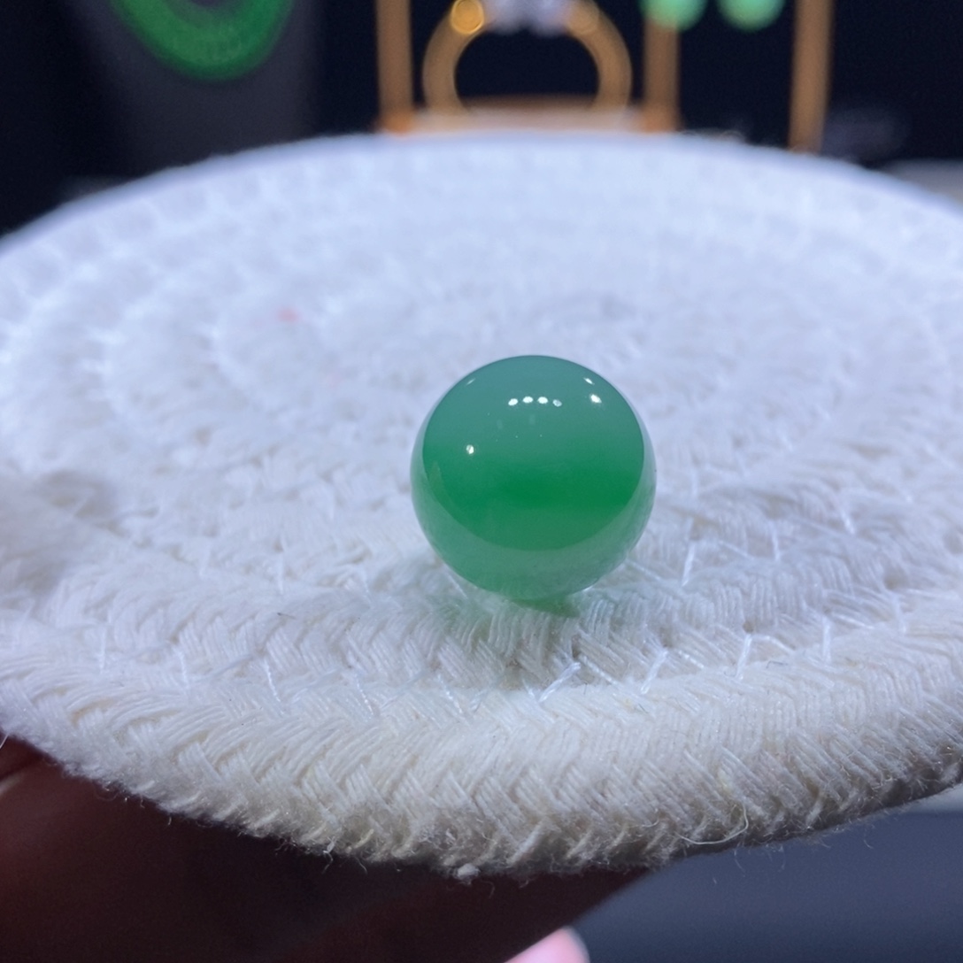 翡翠未镶嵌吊坠(不含链)翡翠辣绿珠卡14.8