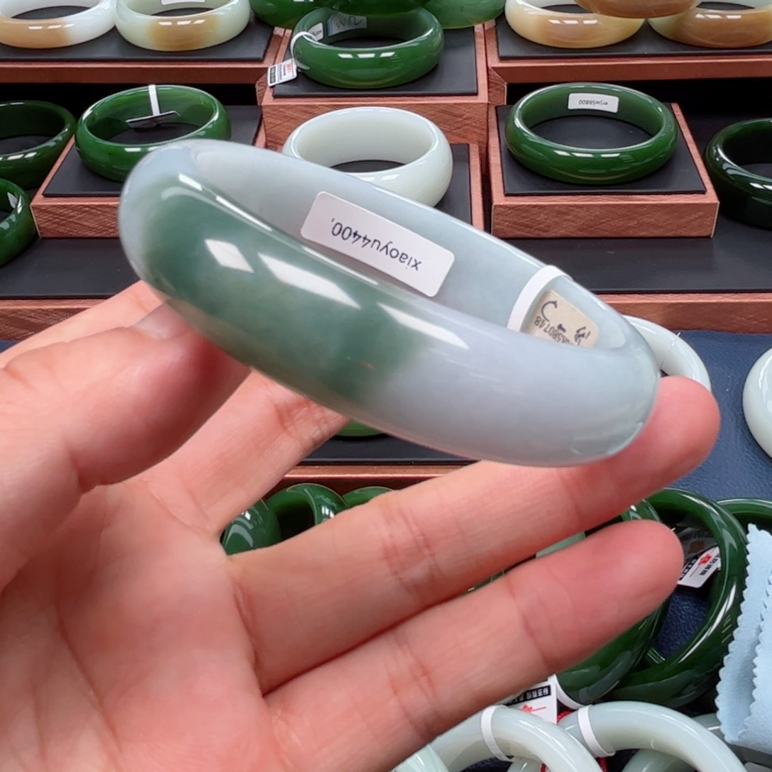 未镶嵌手镯翡翠翡翠手镯