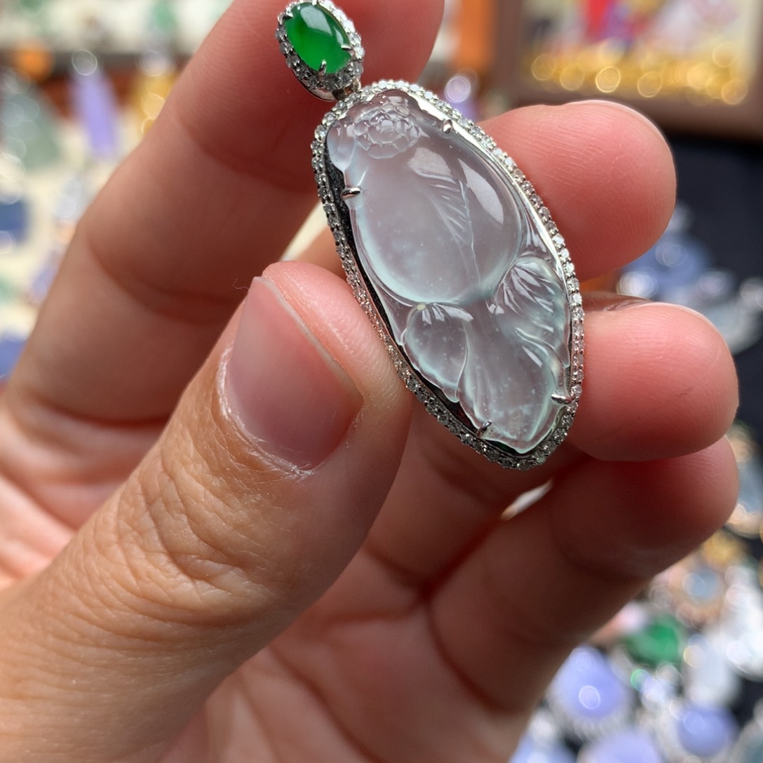 吊坠(不含链)18K金镶嵌翡翠