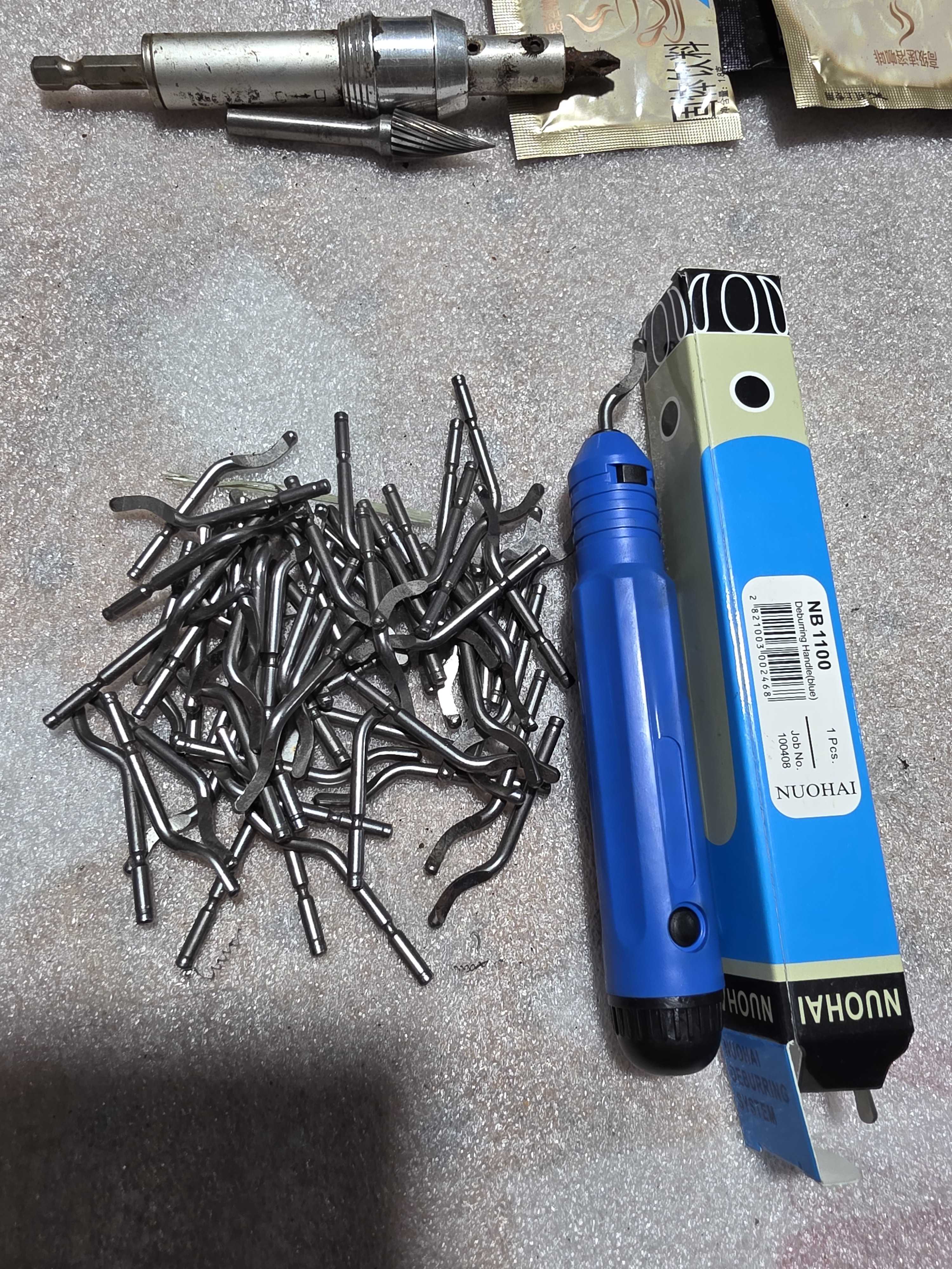 手动修边器刀头去毛刺40个头带把