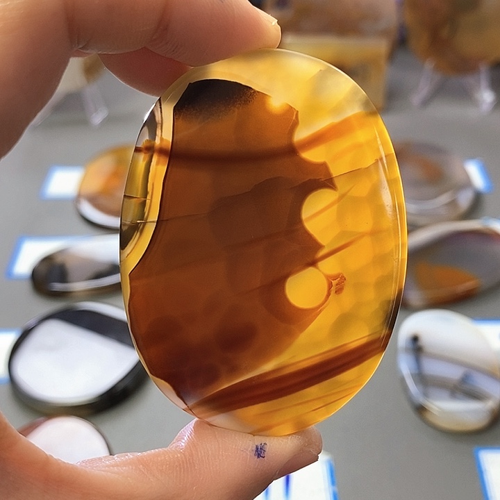 玛瑙/玉髓未镶嵌珠宝半成品