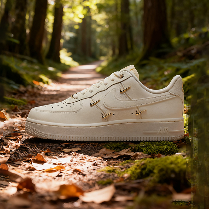 nike耐克女鞋WMNS AIR FORCE 1 07 LX板鞋/流光风鞋FV3654-111