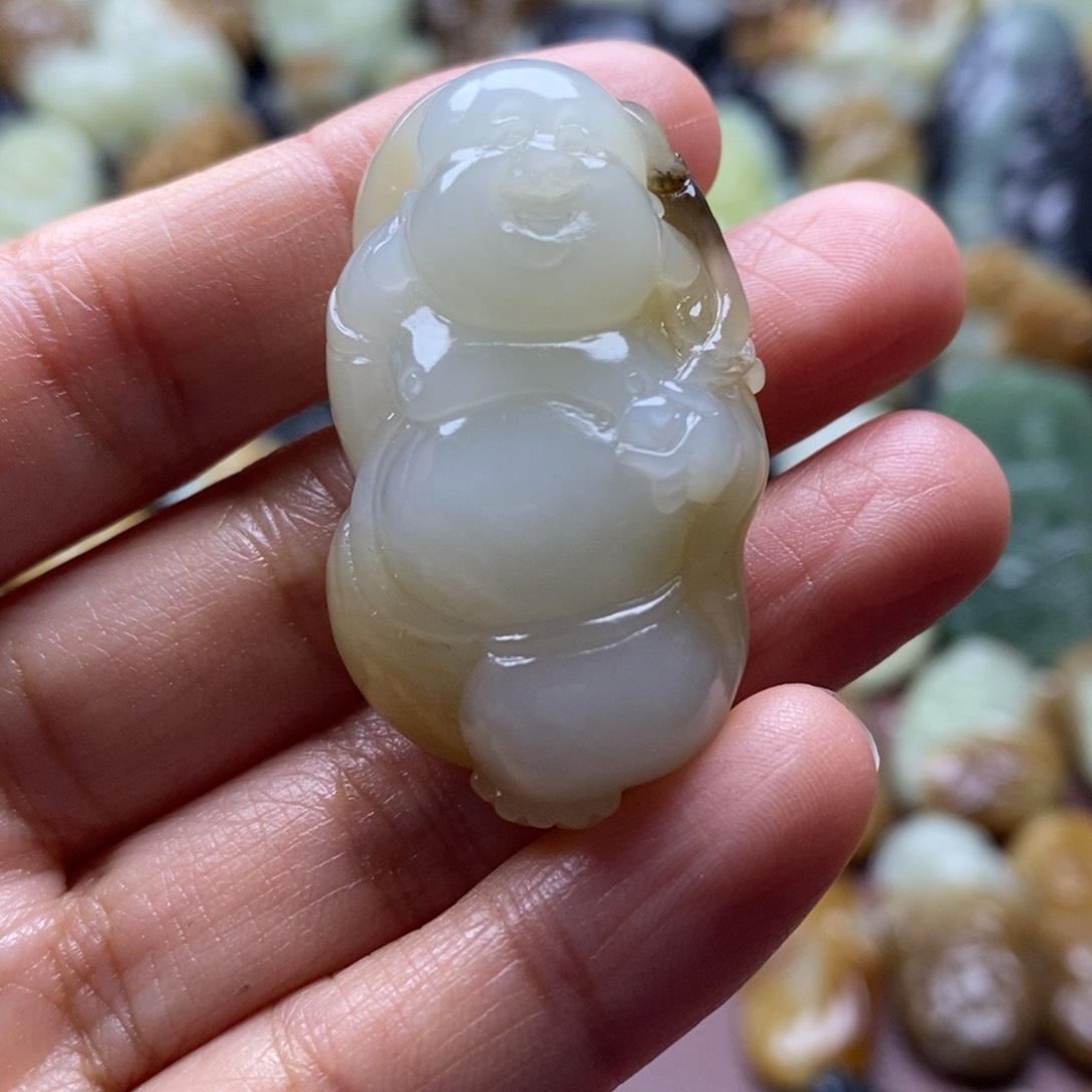 吊坠(不含链)未镶嵌和田玉（糖玉）璞*