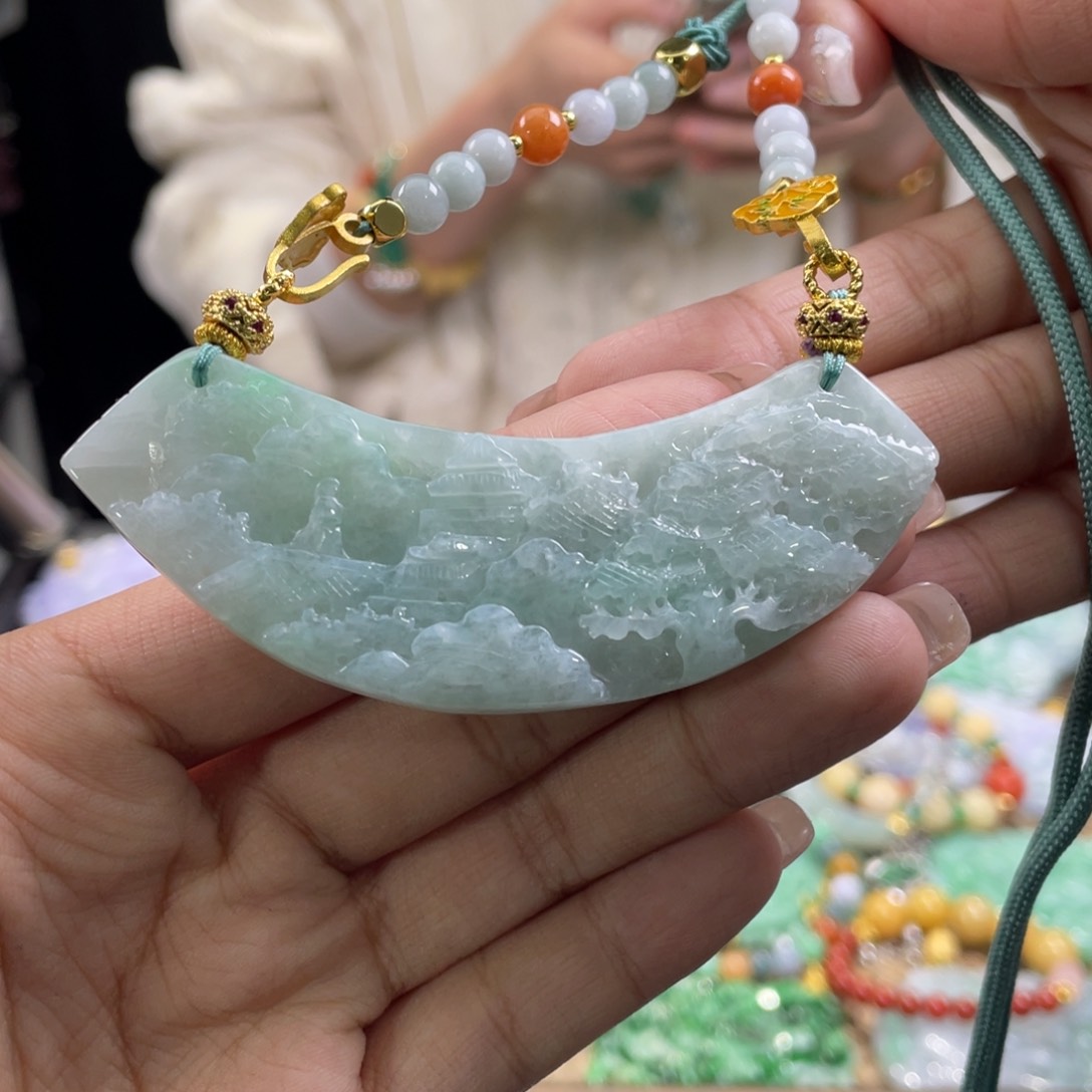 翡翠颈饰未镶嵌代编织