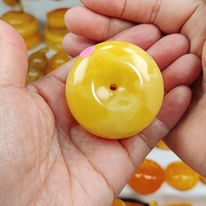 蜜蜡吊坠(赠链)未镶嵌