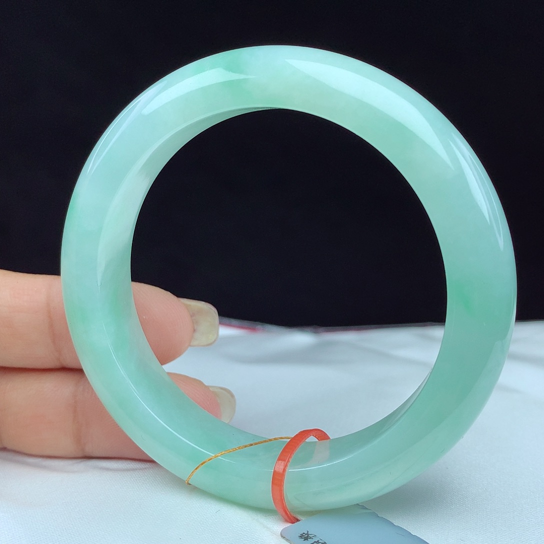 翡翠手镯未镶嵌54圈 3091