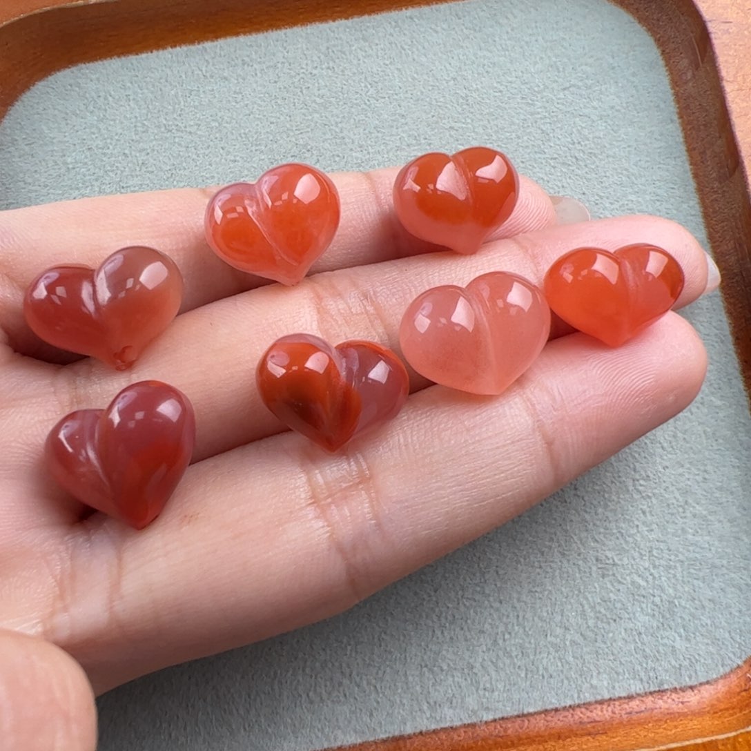 南红玛瑙未镶嵌（屁桃12*14mm发一