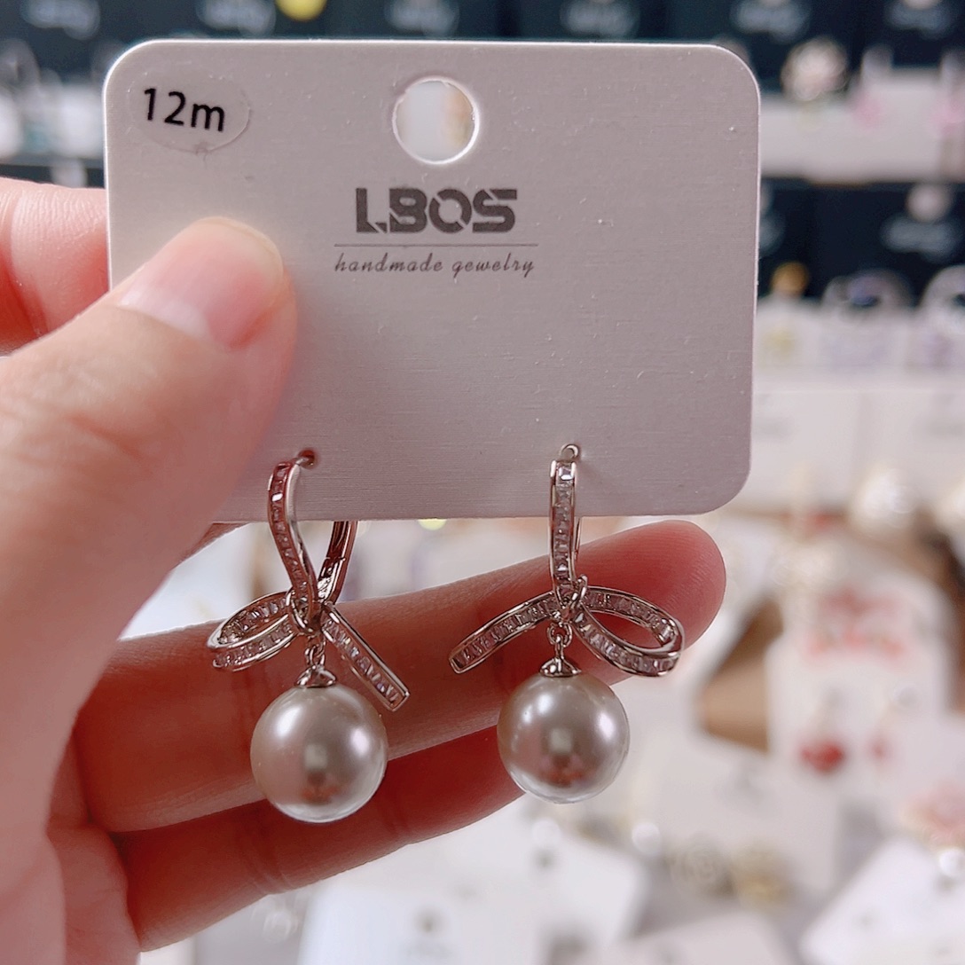 锆石纯铜合金耳环的