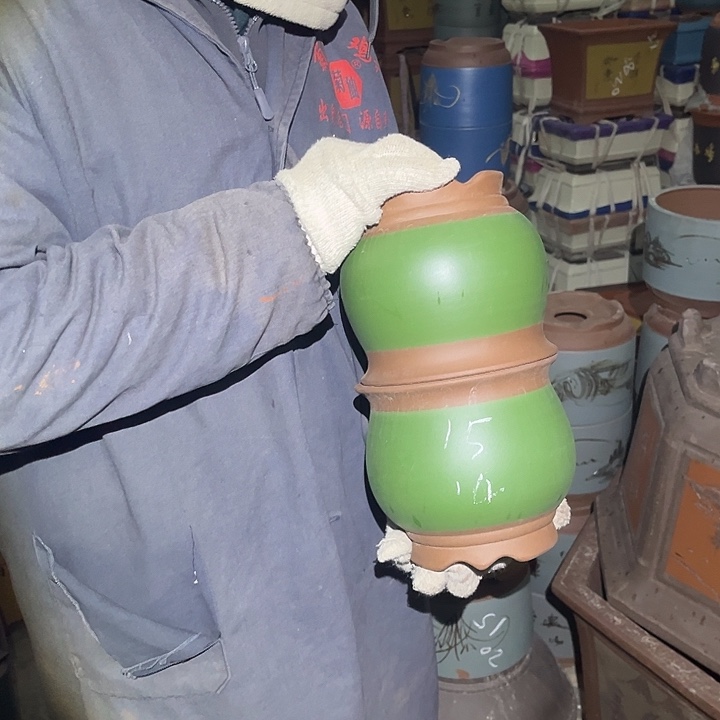 紫砂紫砂花盆和一