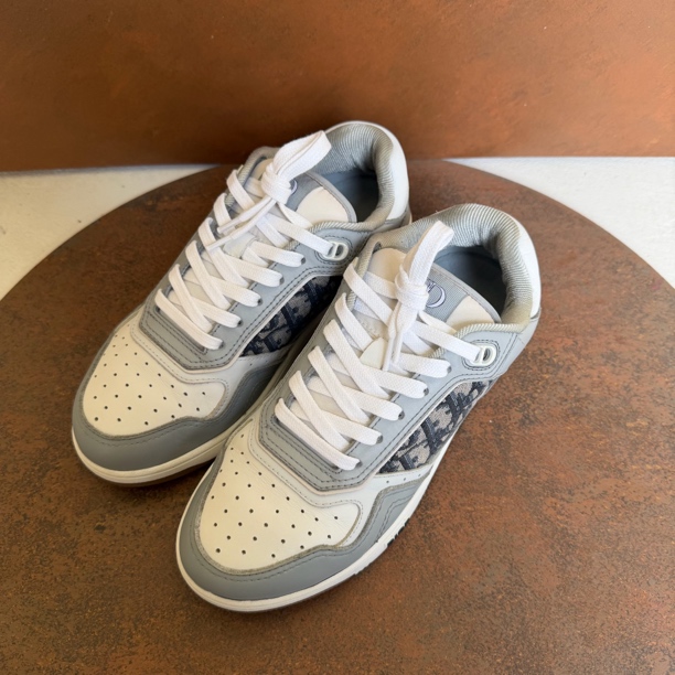 95新 DIOR/迪奥 白灰配色老花b27板鞋/37码