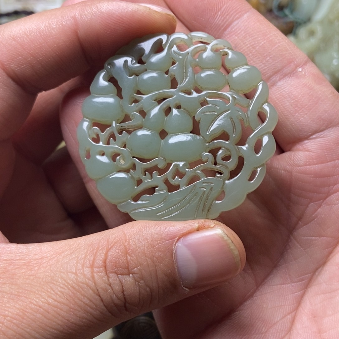 和田玉未镶嵌挂件