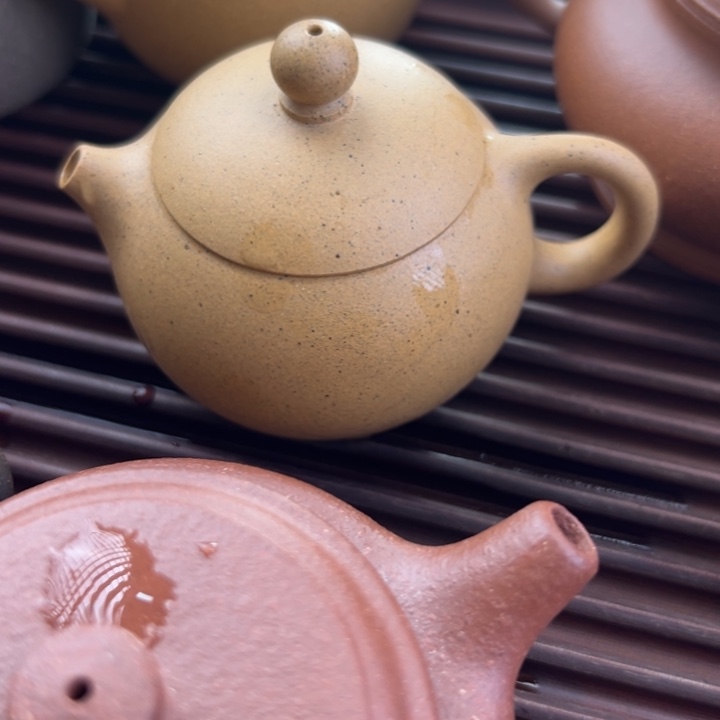 紫砂茶壶100cc小西施黄金段