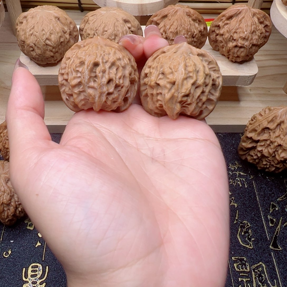 桃核吊坠公子帽39手把件