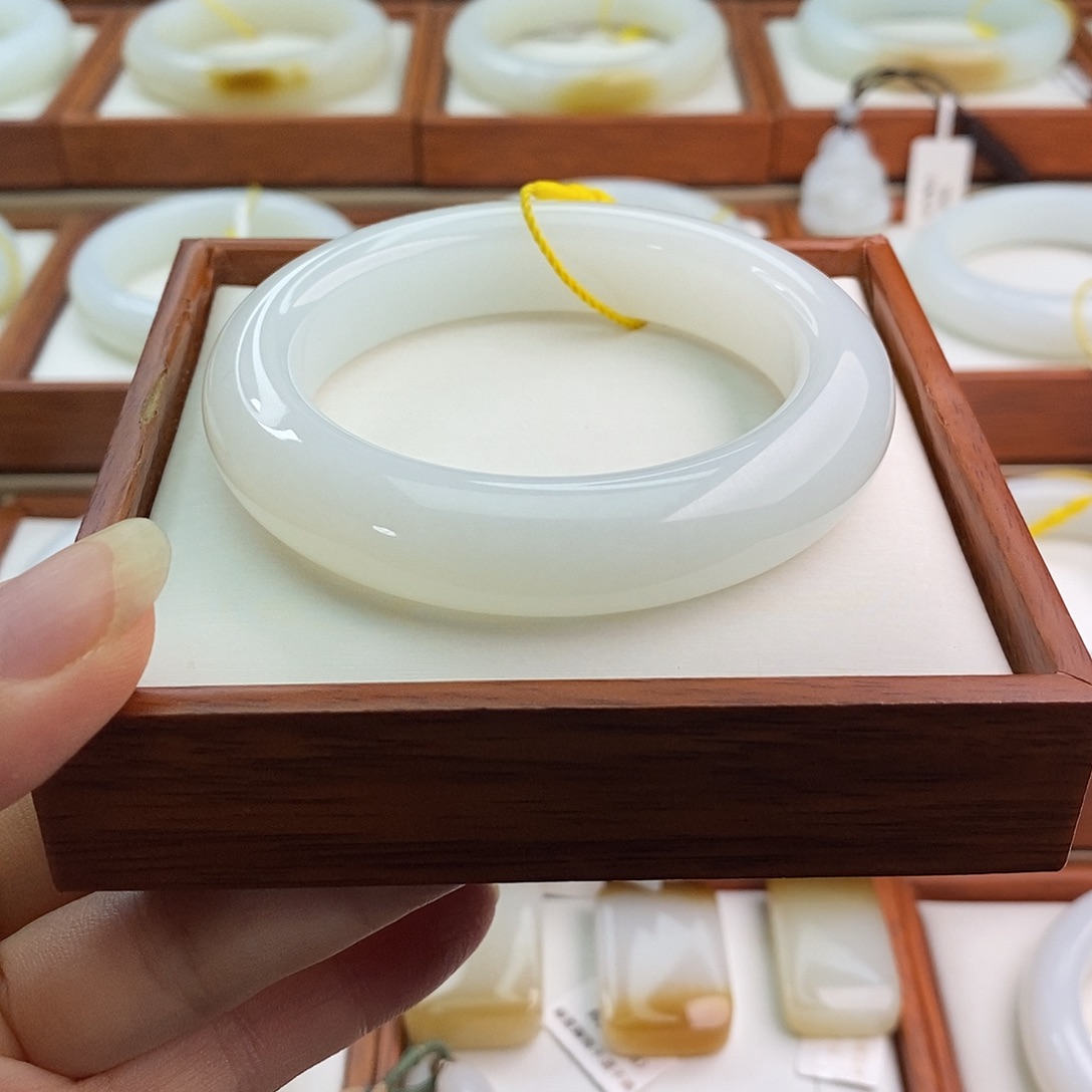 静***和田玉（白玉）手镯未镶嵌