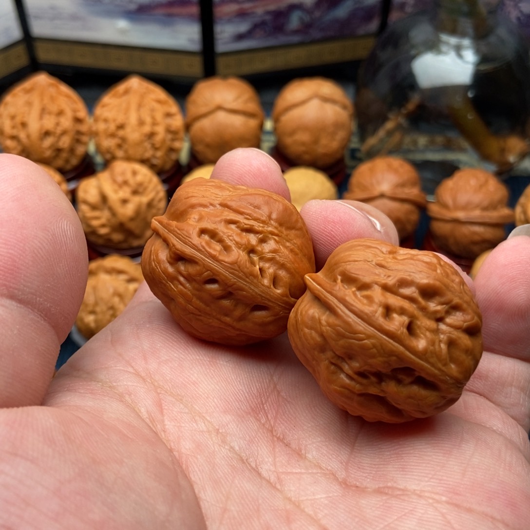 文玩核桃把件至尊蟾