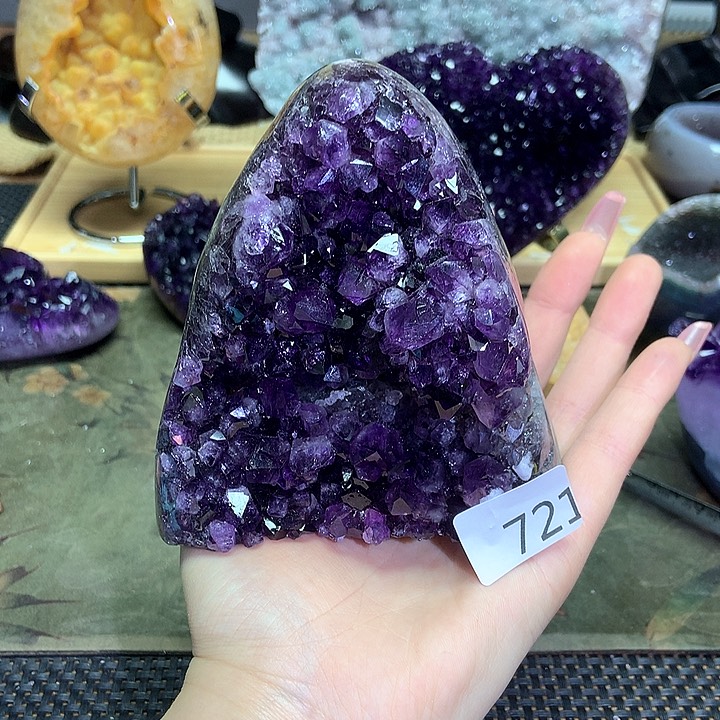 紫晶大型摆件（非配饰）未镶嵌