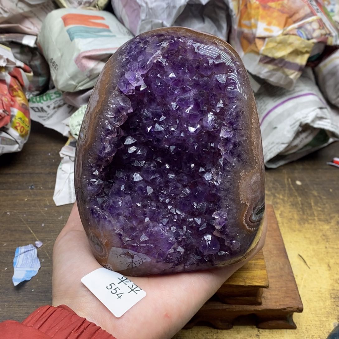 紫晶乌拉圭未镶嵌