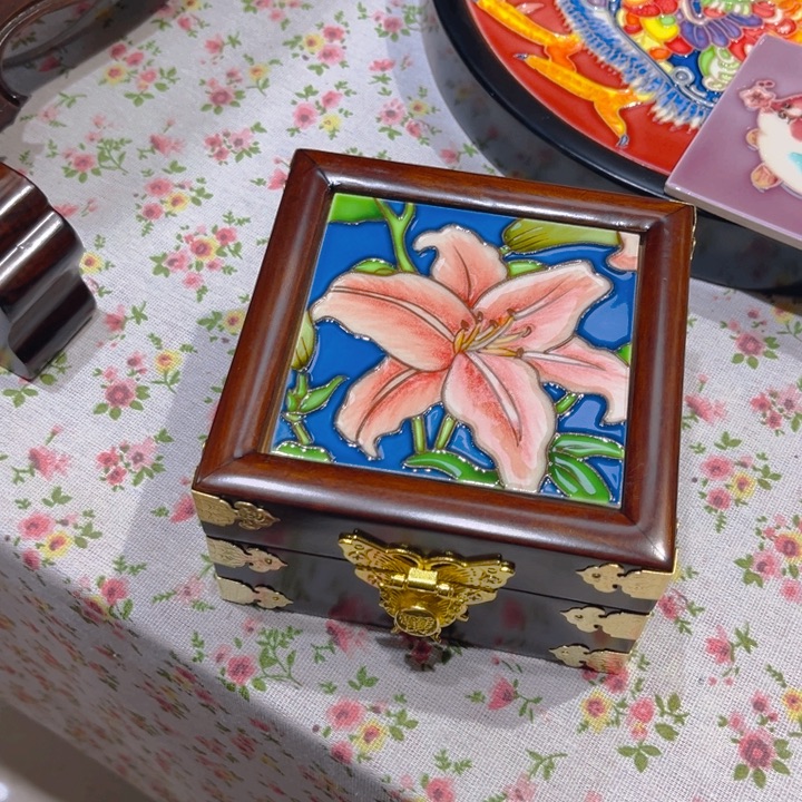 木瓷板画艺术作品