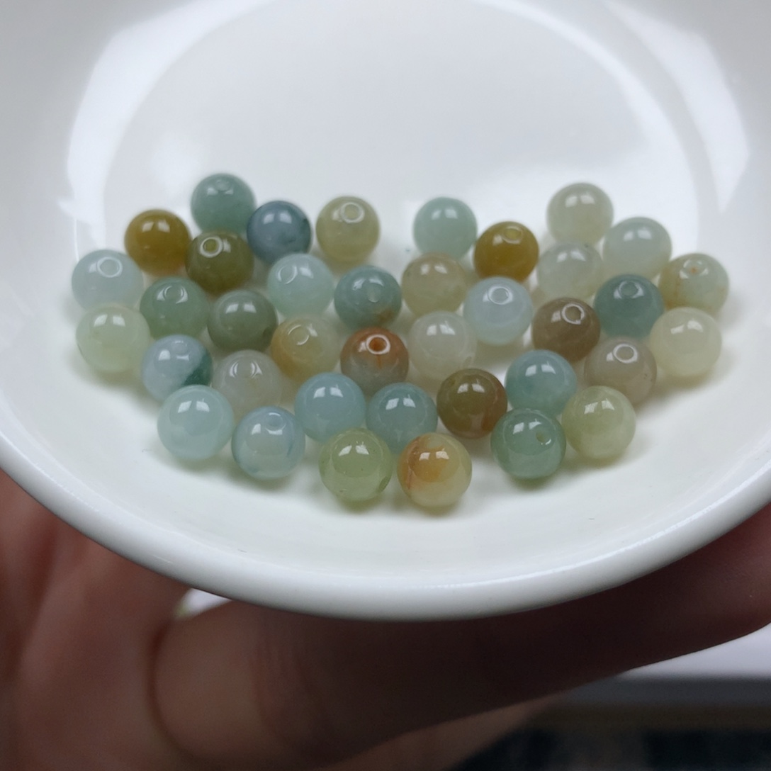 翡翠颈饰未镶嵌卡5➕。35颗。单圈 