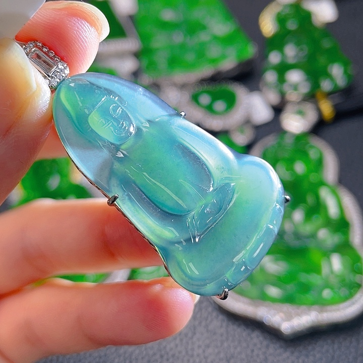 翡翠颈饰未镶嵌66，