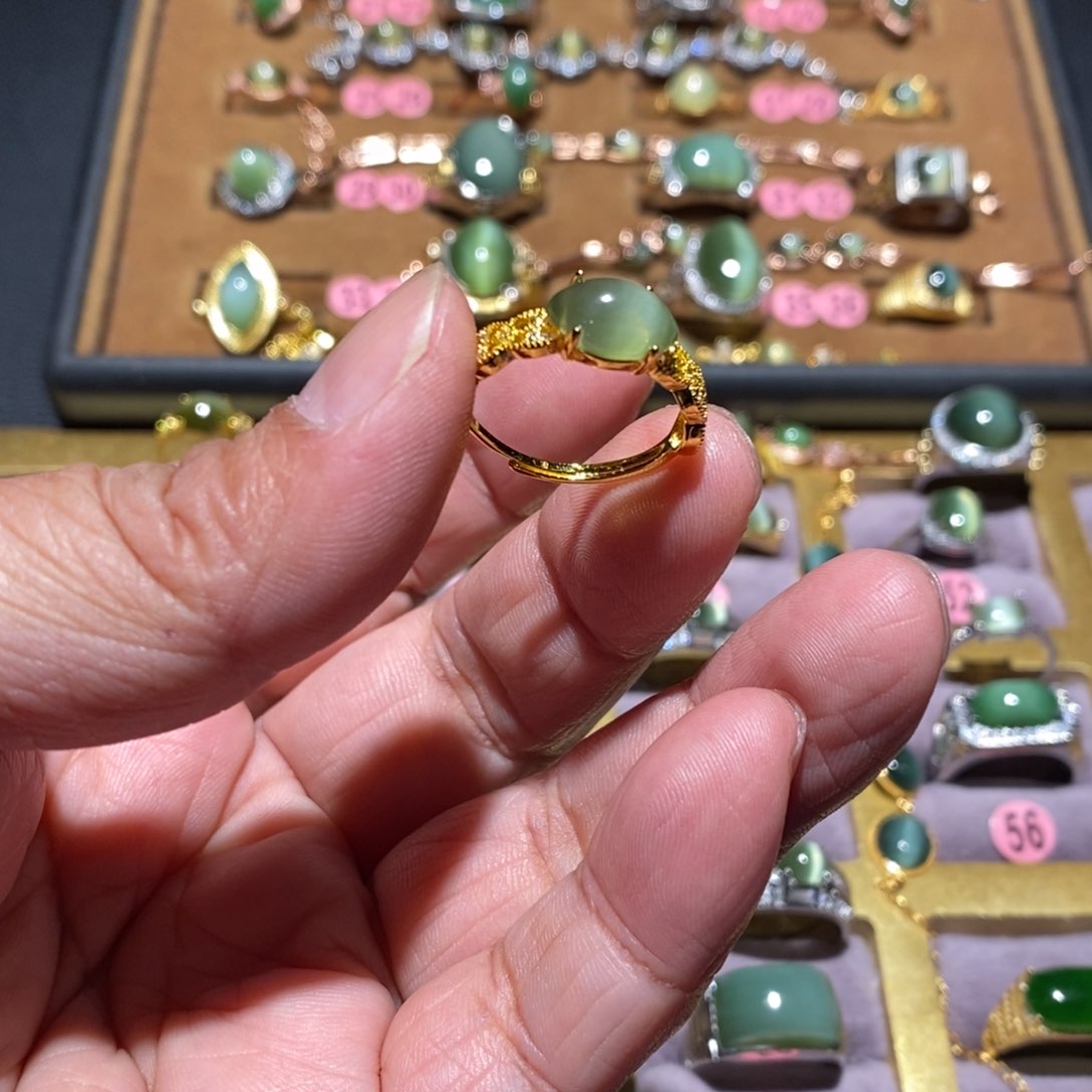 和田玉（碧玉）戒指未镶嵌