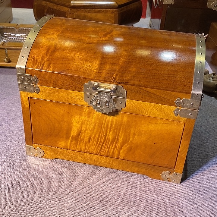 猛***哥金丝楠金丝楠木珠宝箱