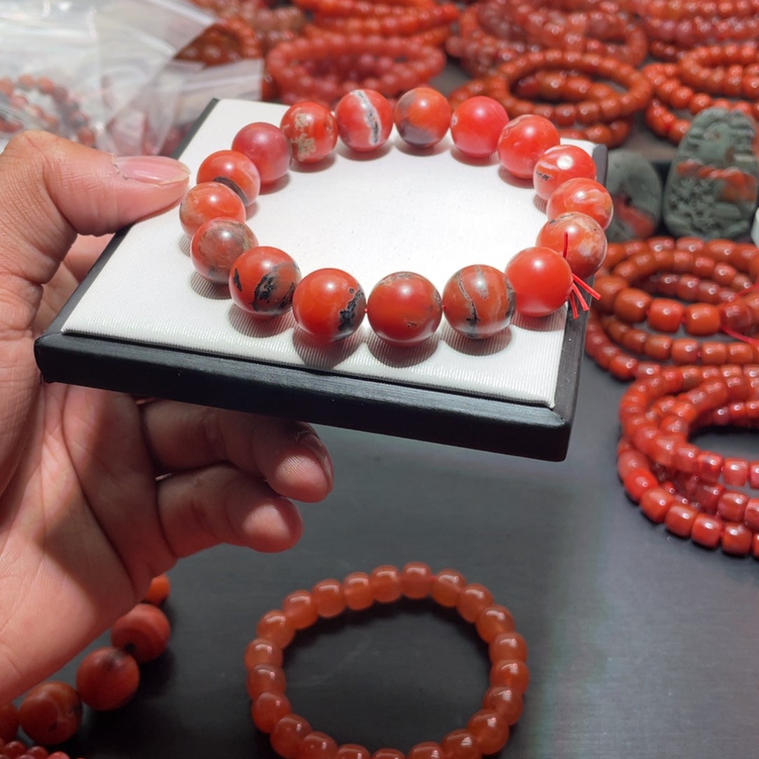 南红玛瑙手链未镶嵌