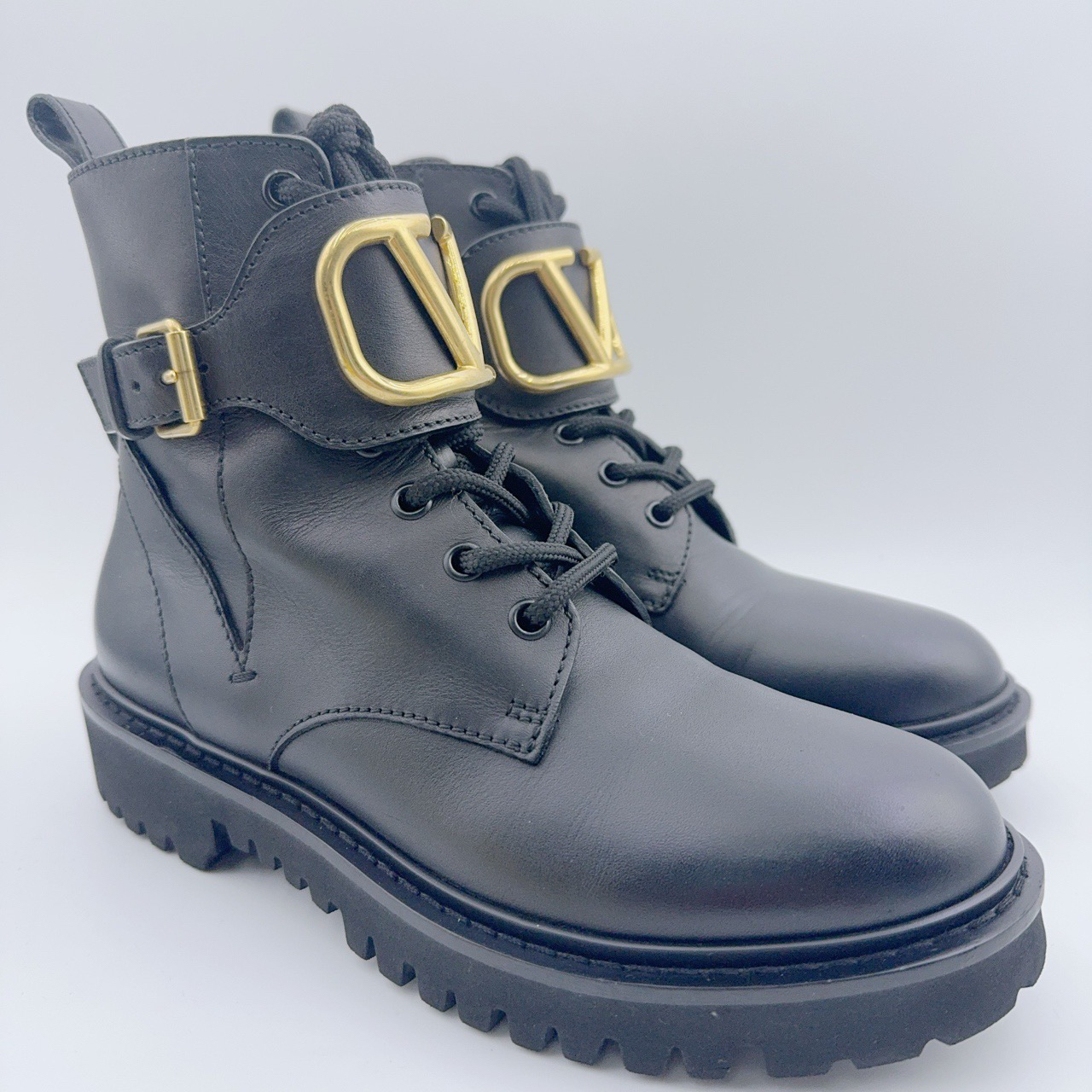 95新 Valentino/华伦天奴 36-36.5码/V字金标黑色马丁靴合集