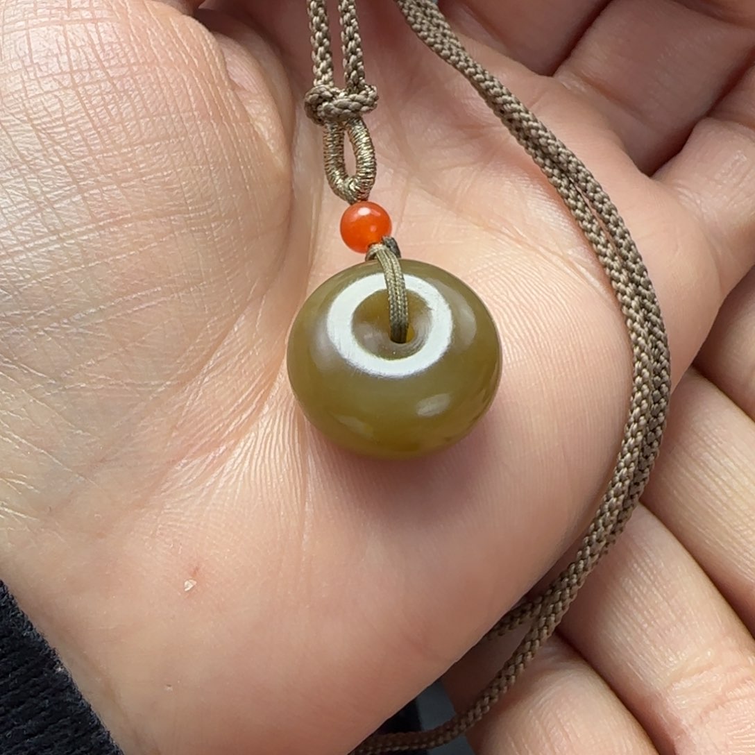 和田玉颈饰未镶嵌一****