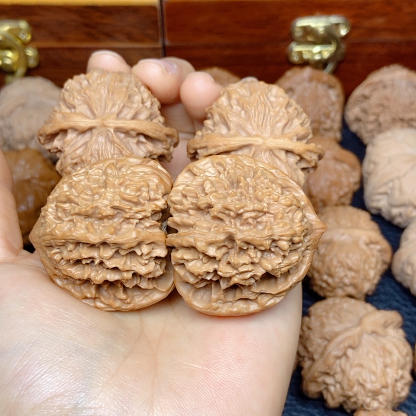 【闪购商品】文玩核桃吊坠苹果园40