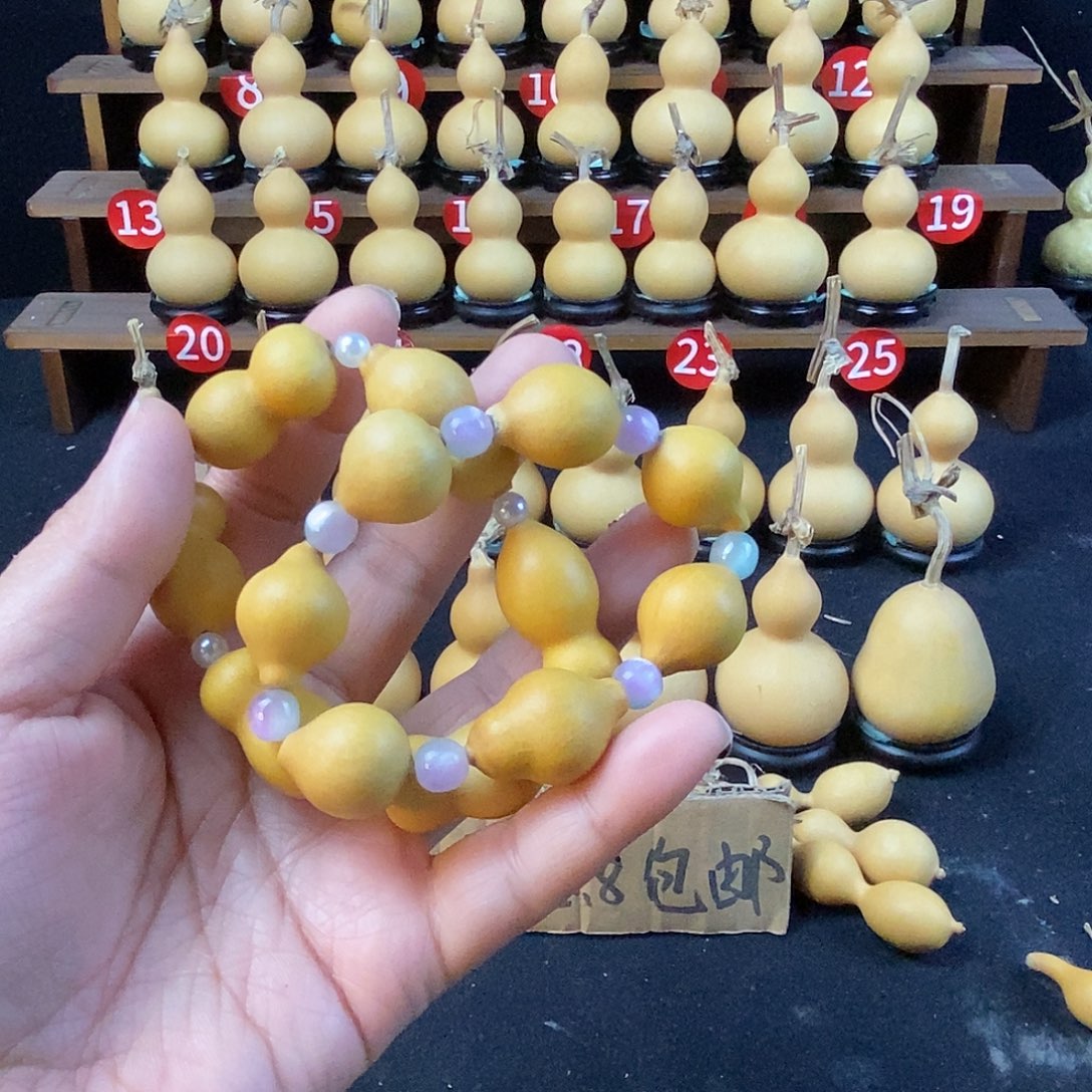 葫芦手串两个，秒拍秒付