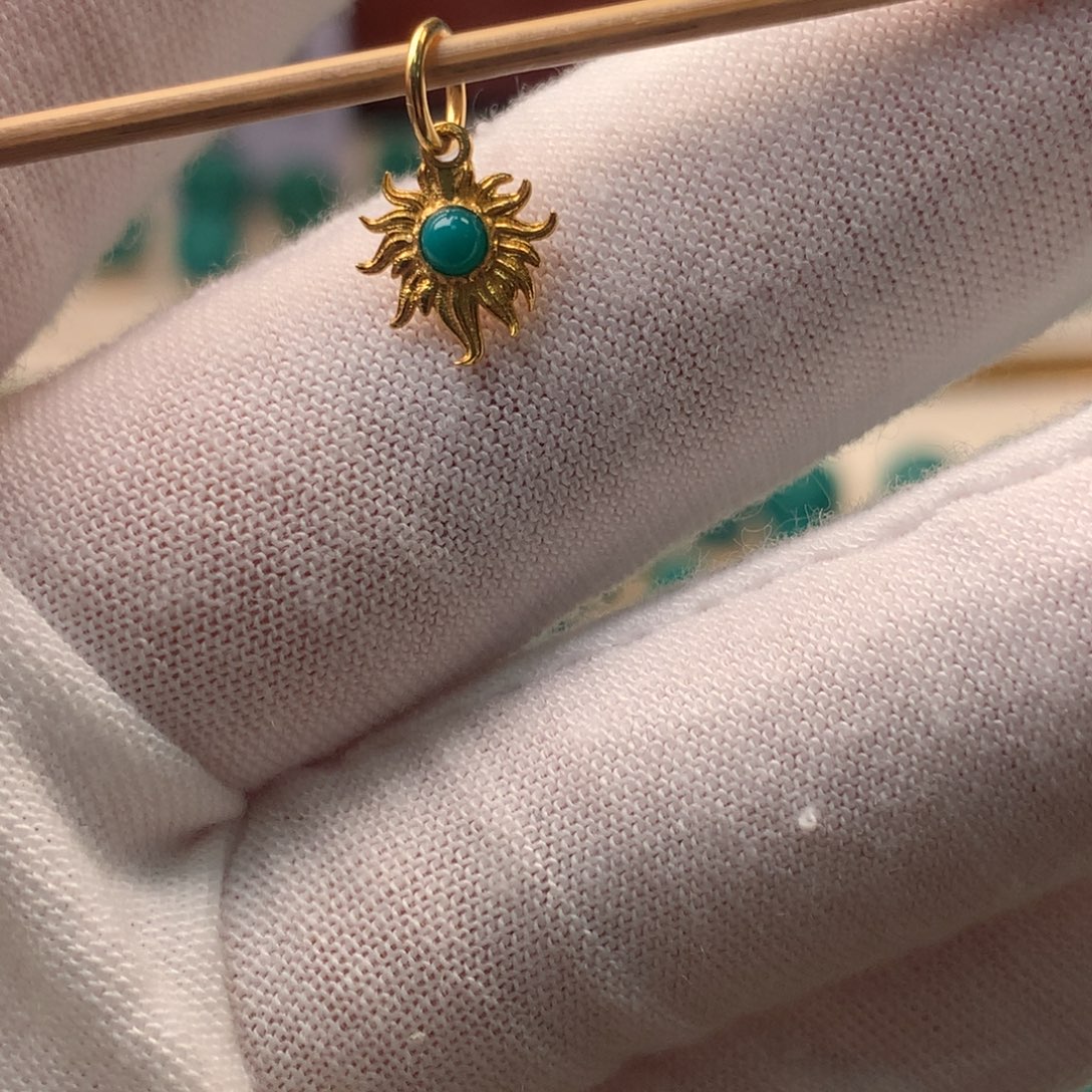 绿松石18K金镶嵌配饰