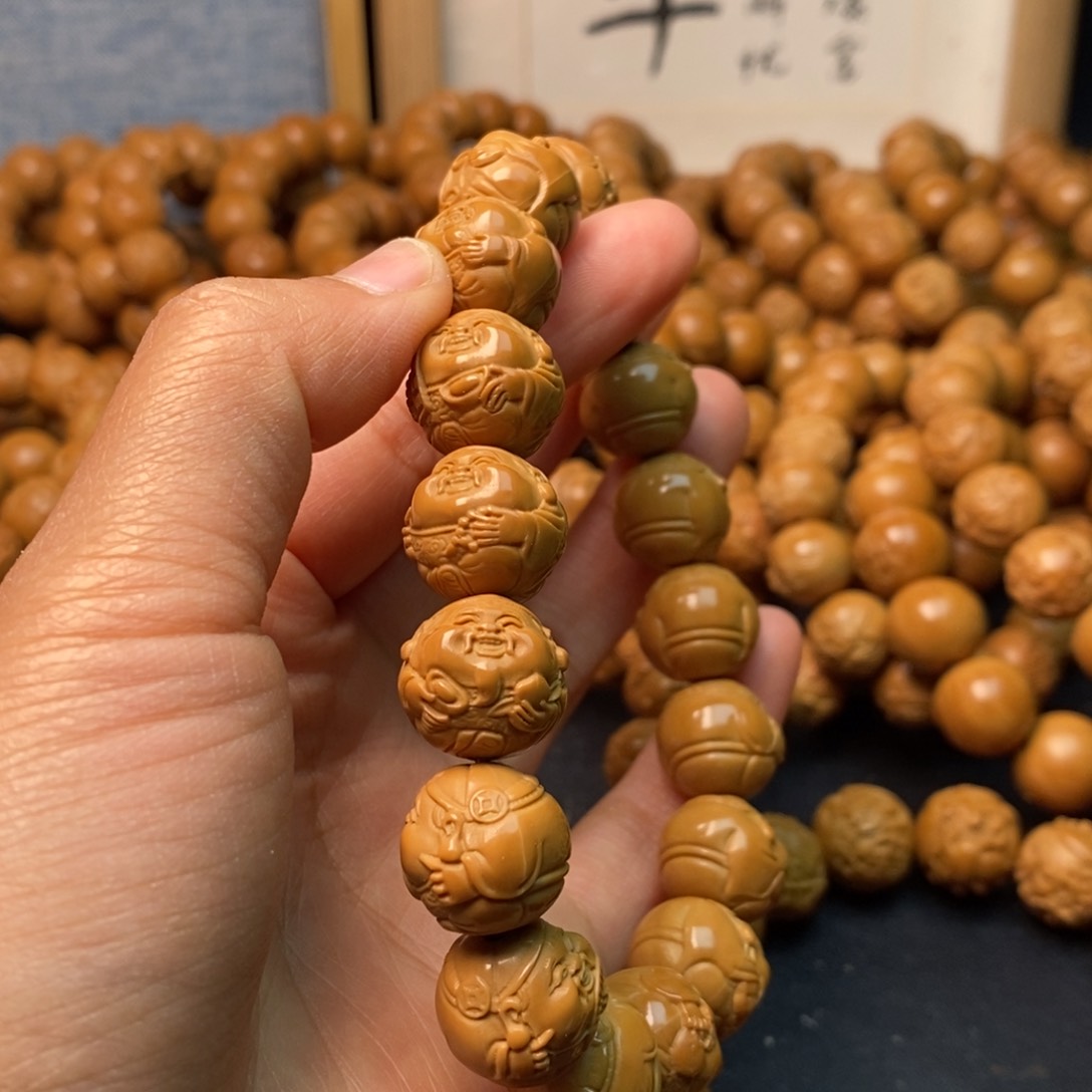 猴头核桃手串立雕财神