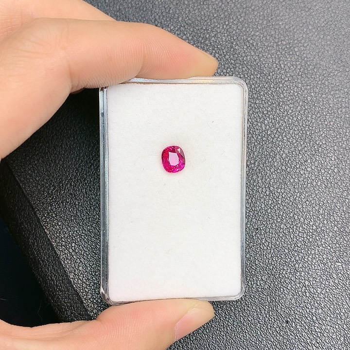 红宝石裸石未镶嵌无烧1.28克拉