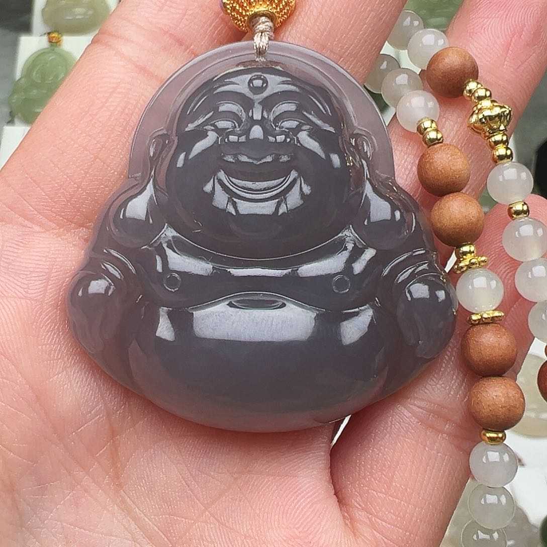 和田玉颈饰足金镶嵌