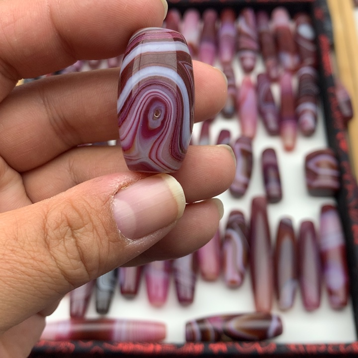 小***客玛瑙/玉髓合金珠宝半成品