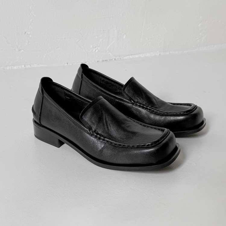 方头深口单鞋粗跟2025年新款法式单鞋中跟女真皮2025新款小皮鞋