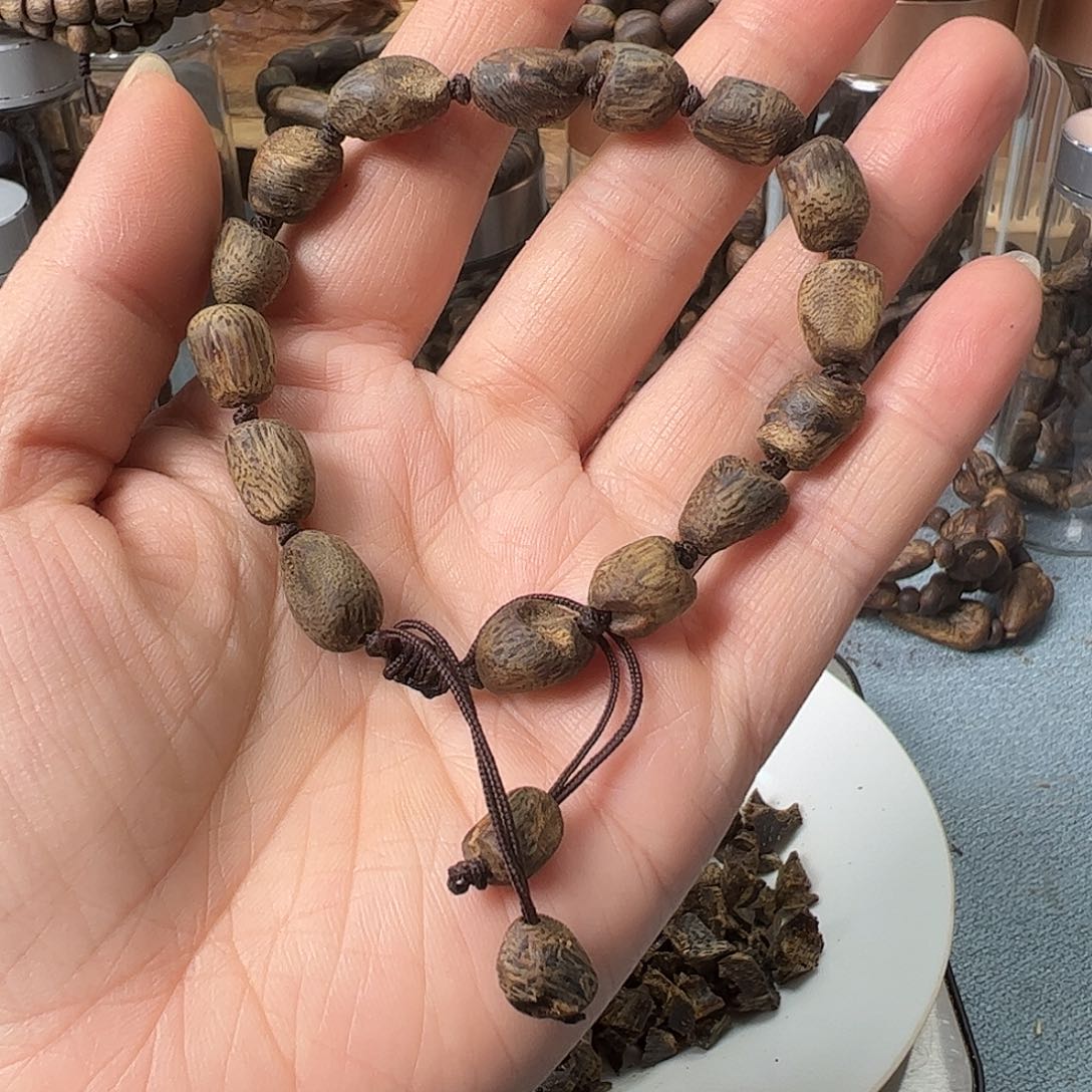 沉香木手把件奇楠白棋树丁手串7克