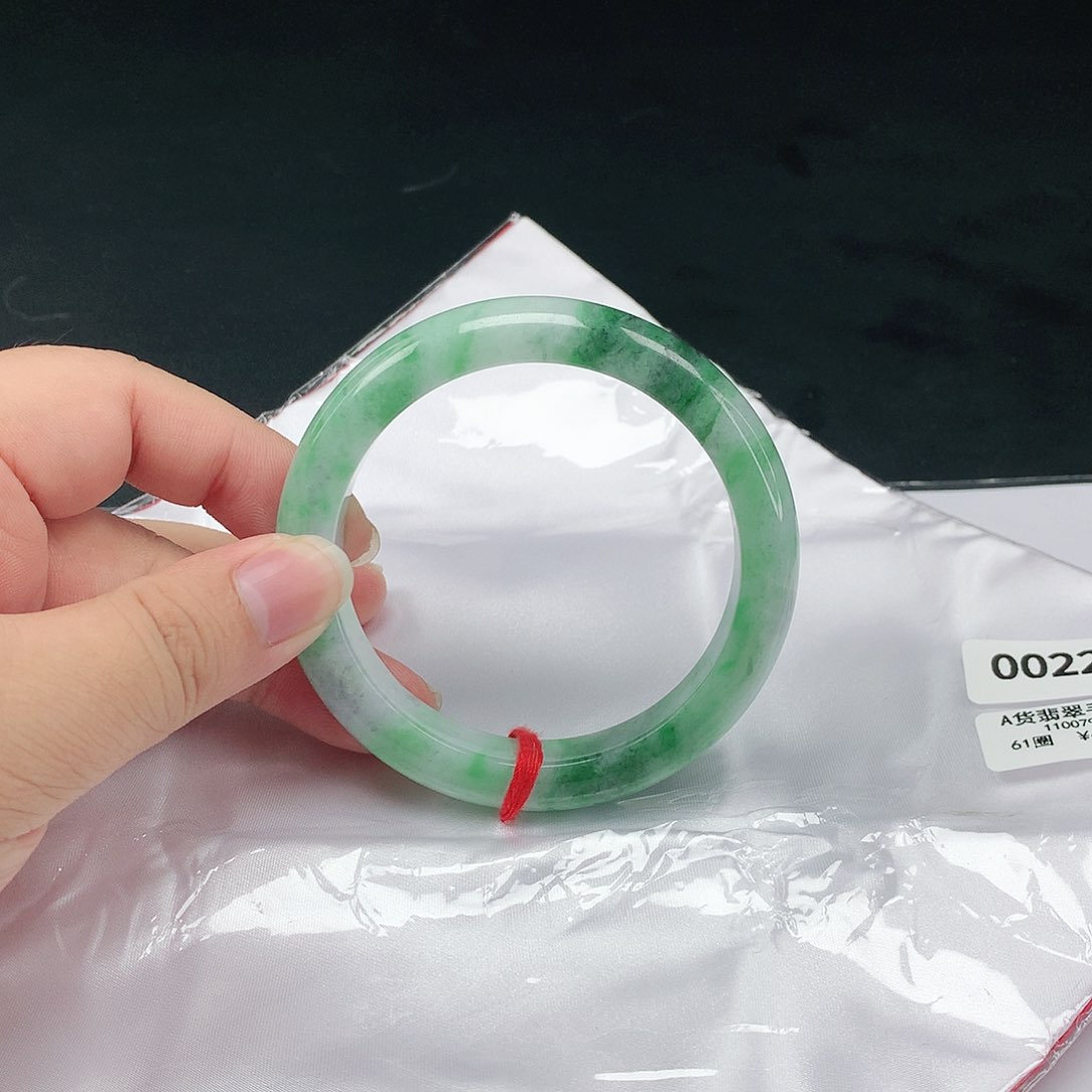 翡翠未镶嵌手镯翡翠079