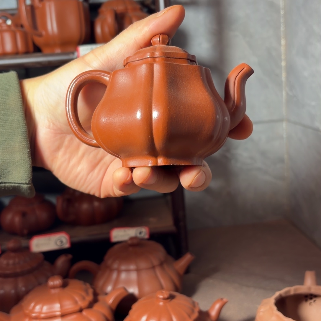 林***行朱泥原矿朱泥内推200Cc 大宫灯