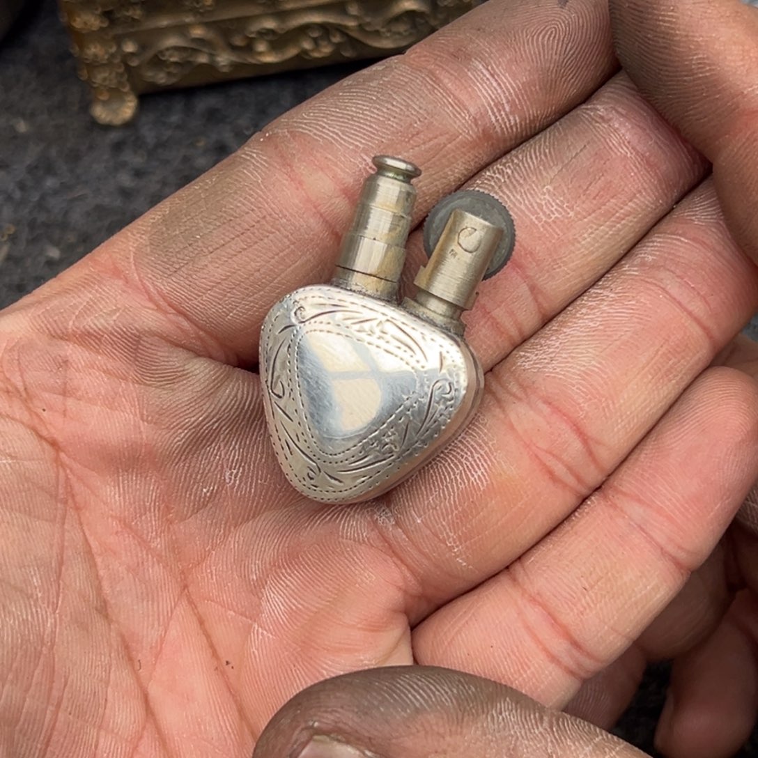 左***右古董打火机-纯银战壕