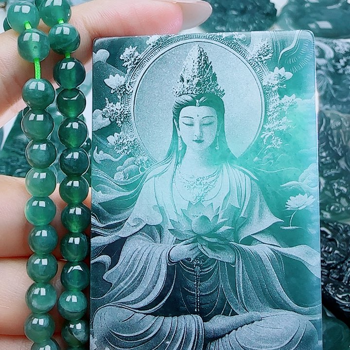 翡翠未镶嵌颈饰多样性发货天然的A货翡翠