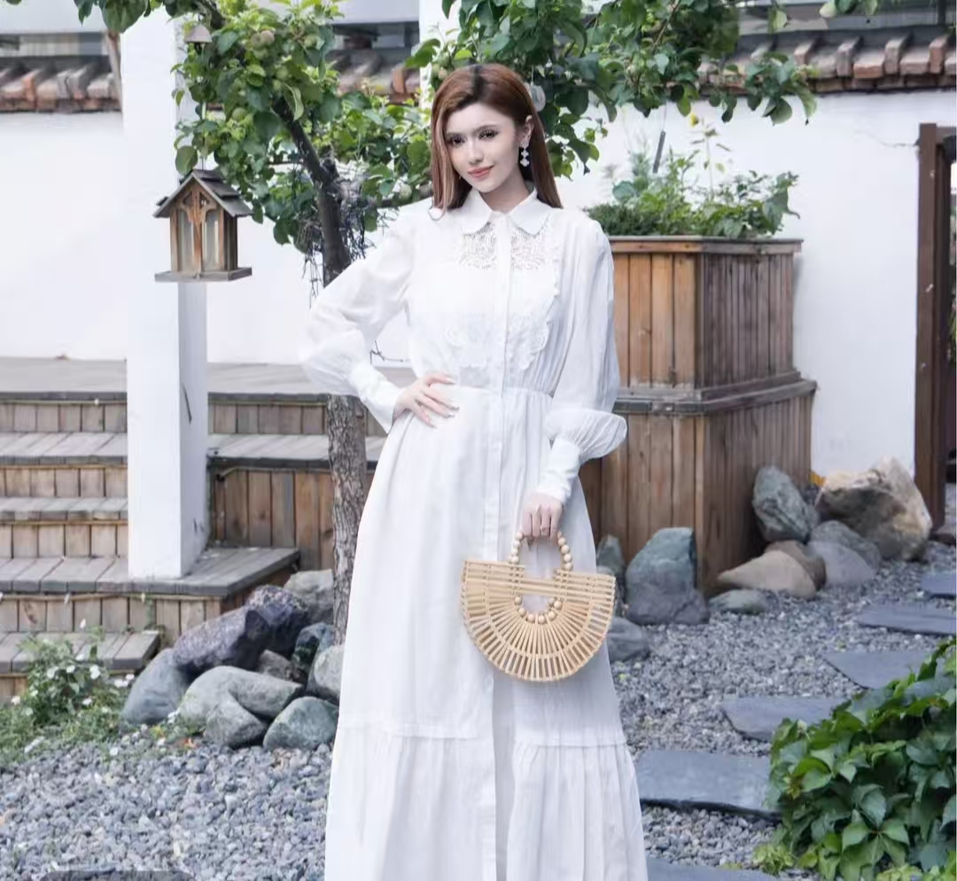 连衣裙圆领高腰法式春夏白色显瘦女装拼接透气常规套头
